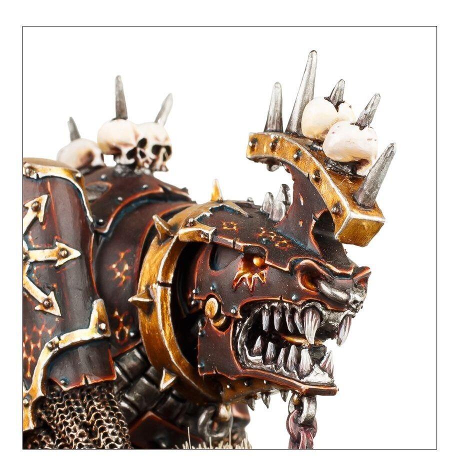 Khorne Lord with melee weapon and skull motif