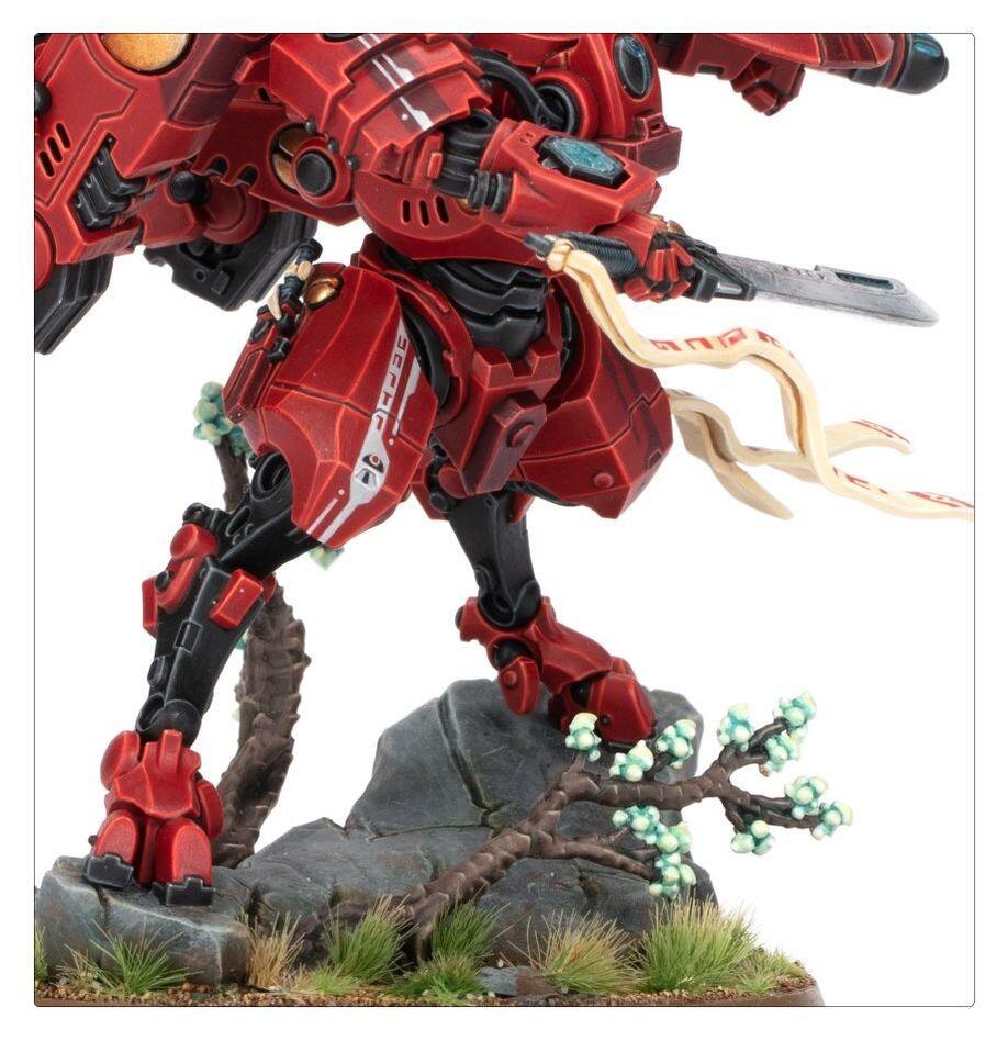 Close-up of Farsight battlesuit and weapon detail