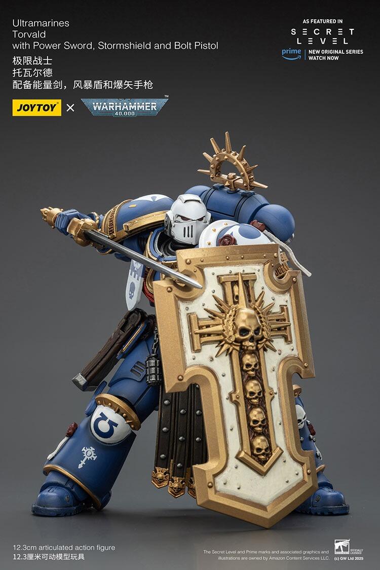 Fully posed Torvald on scenic JoyToy base