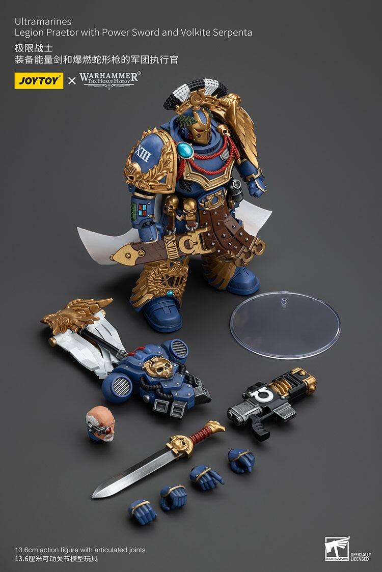 JoyToy Ultramarines Praetor holding Volkite Serpenta