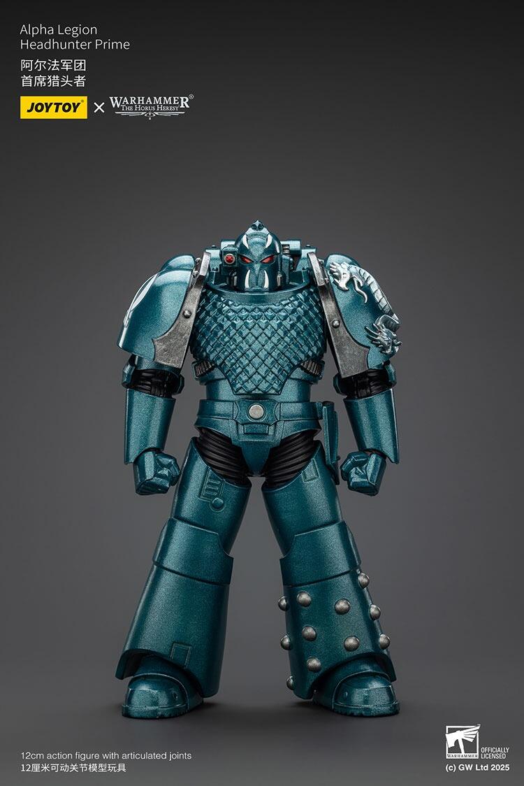 1/18 scale traitor commander figure