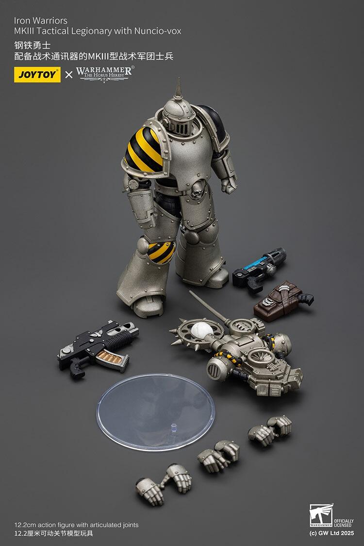 JOYTOY Warhammer 40K Iron Warriors Command Squad Con Legion Standard, Action Figure 1/18 In Edizione Limitata Pre-ordine