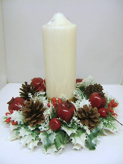 Christmas Candle Table Decoration Holly and Berries