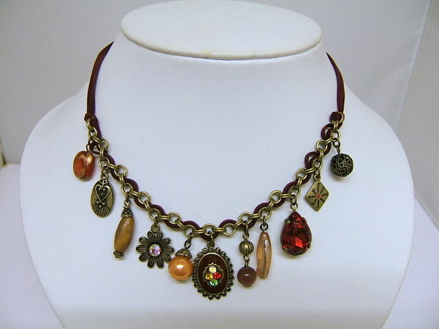 Ladies Antique Style Fashion Charm Necklace