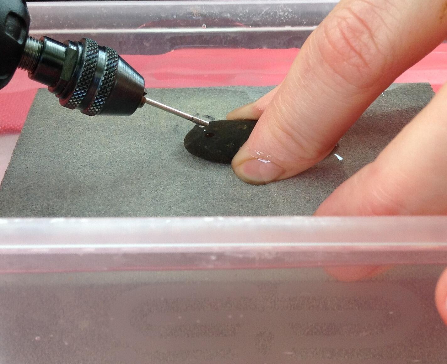 How to drill a Pebble using diamond tip drill bits