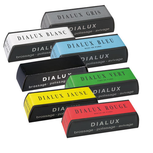 Dialux polishing compounds for polishing all metals