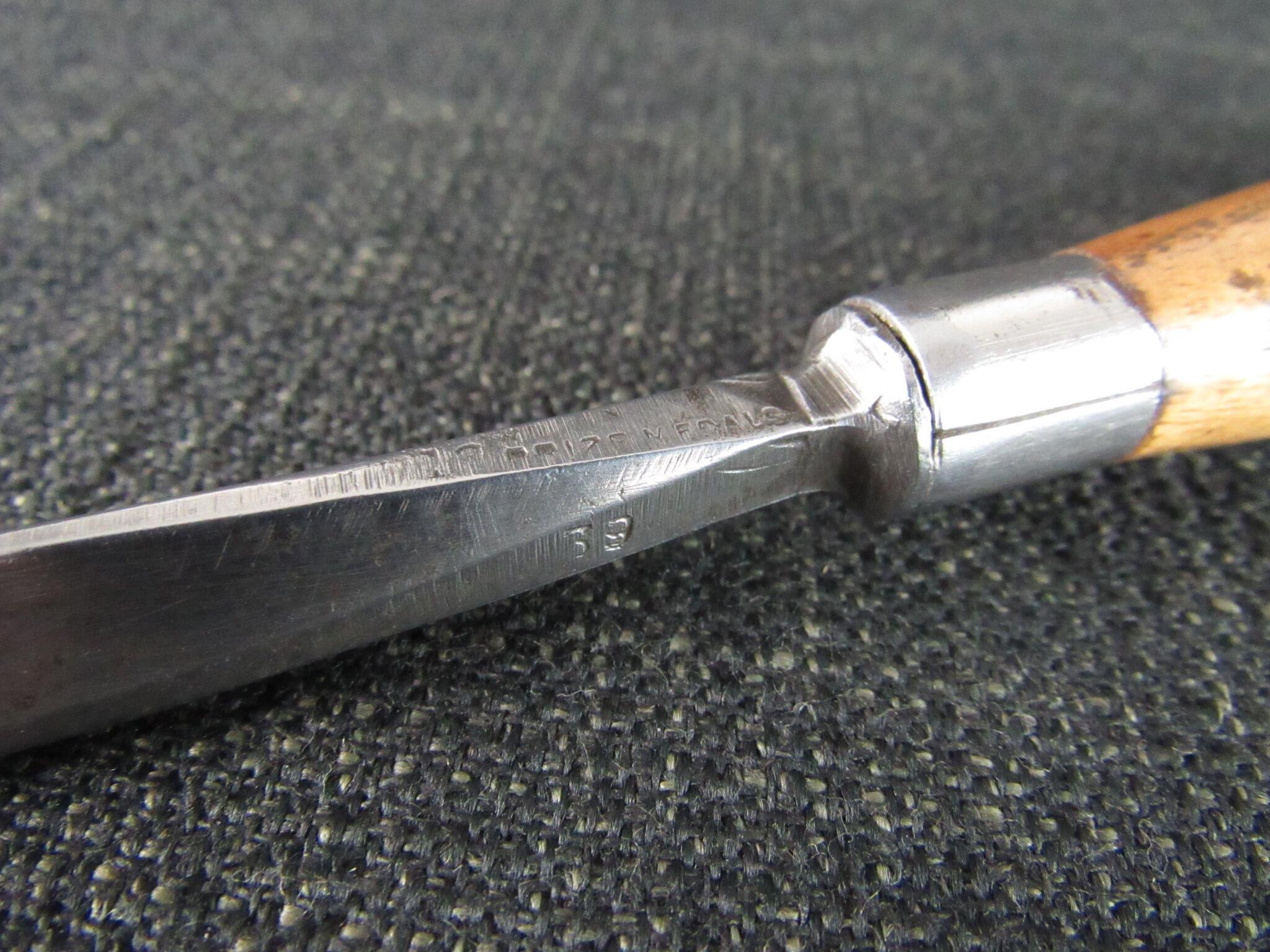 JB ADDIS 3/8 inch No 39 V Carving Tool