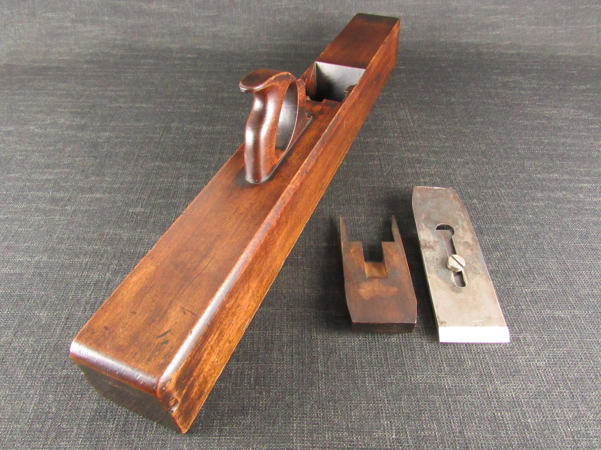 28 inch Wooden Jointer Plane by ROUTLEDGE Late THOMAS *SOLD*