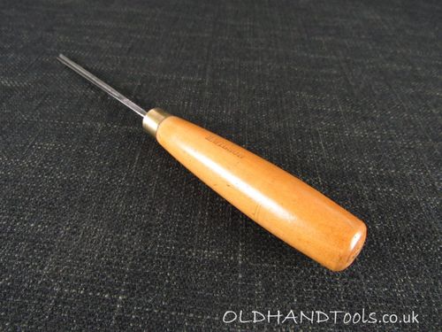 Narrow SJ ADDIS No 6 Carving Gouge - 1/8 inch