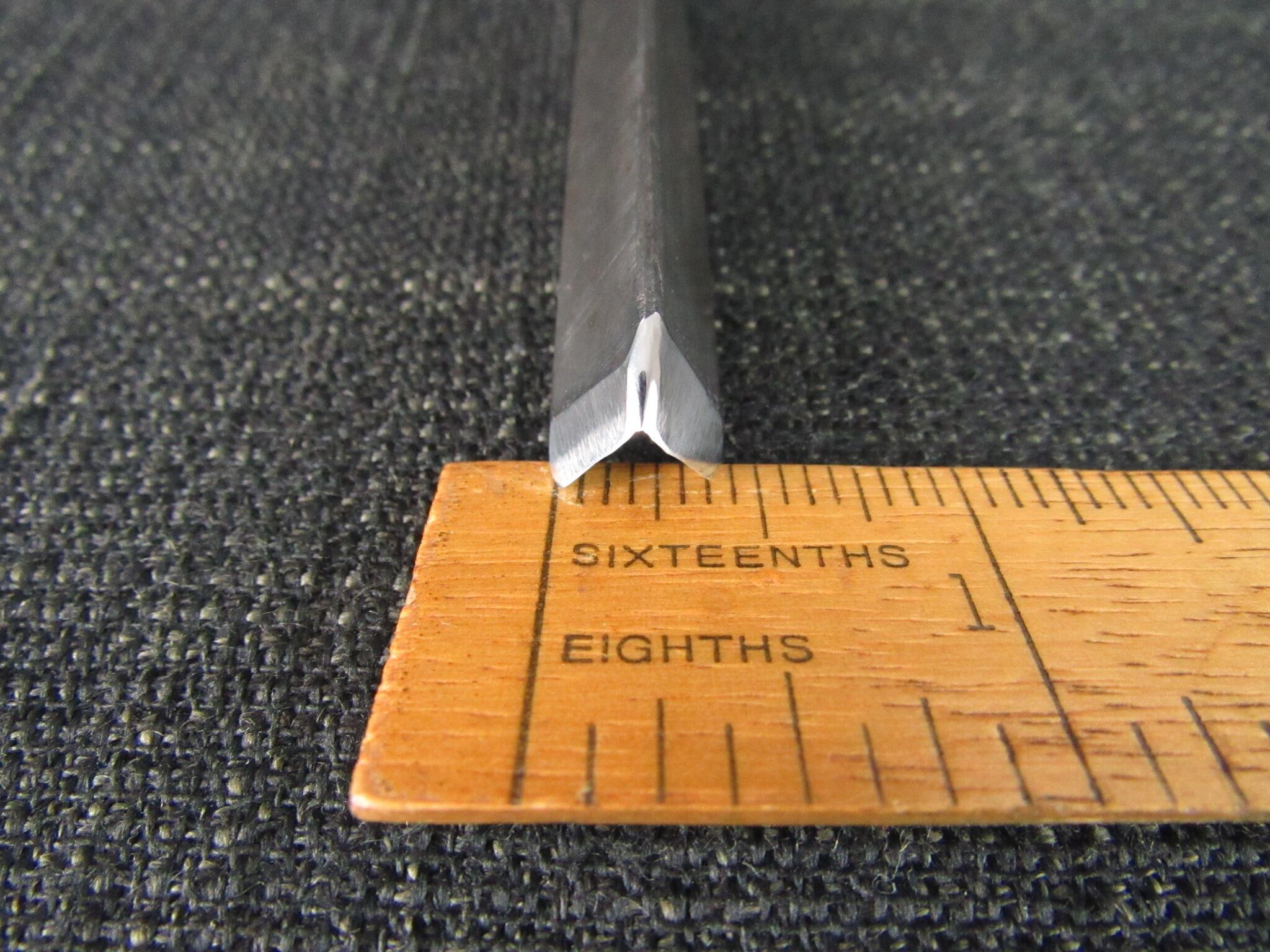 JB ADDIS 3/8 inch No 39 V Carving Tool
