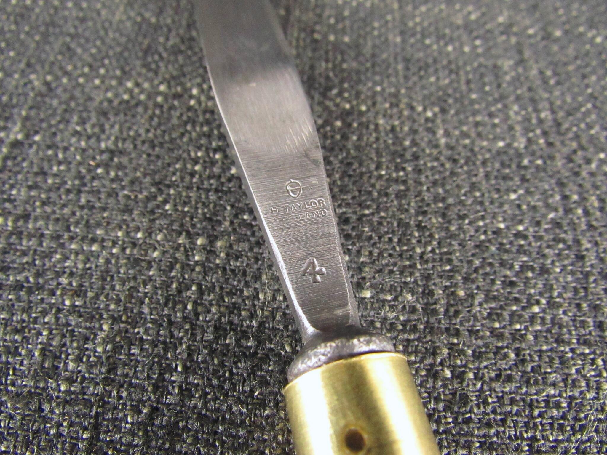 HENRY TAYLOR No 4 Carving Gouge - 1/2 inch