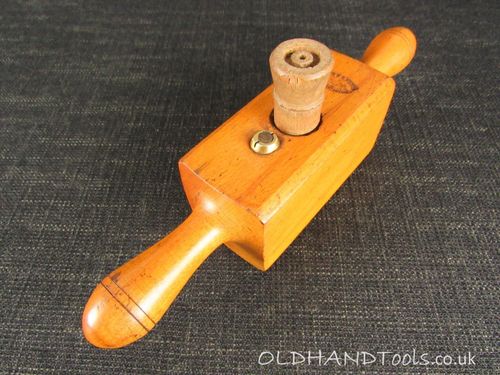 3/4 inch Screw Box marked MARPLES WARD & PAYNE