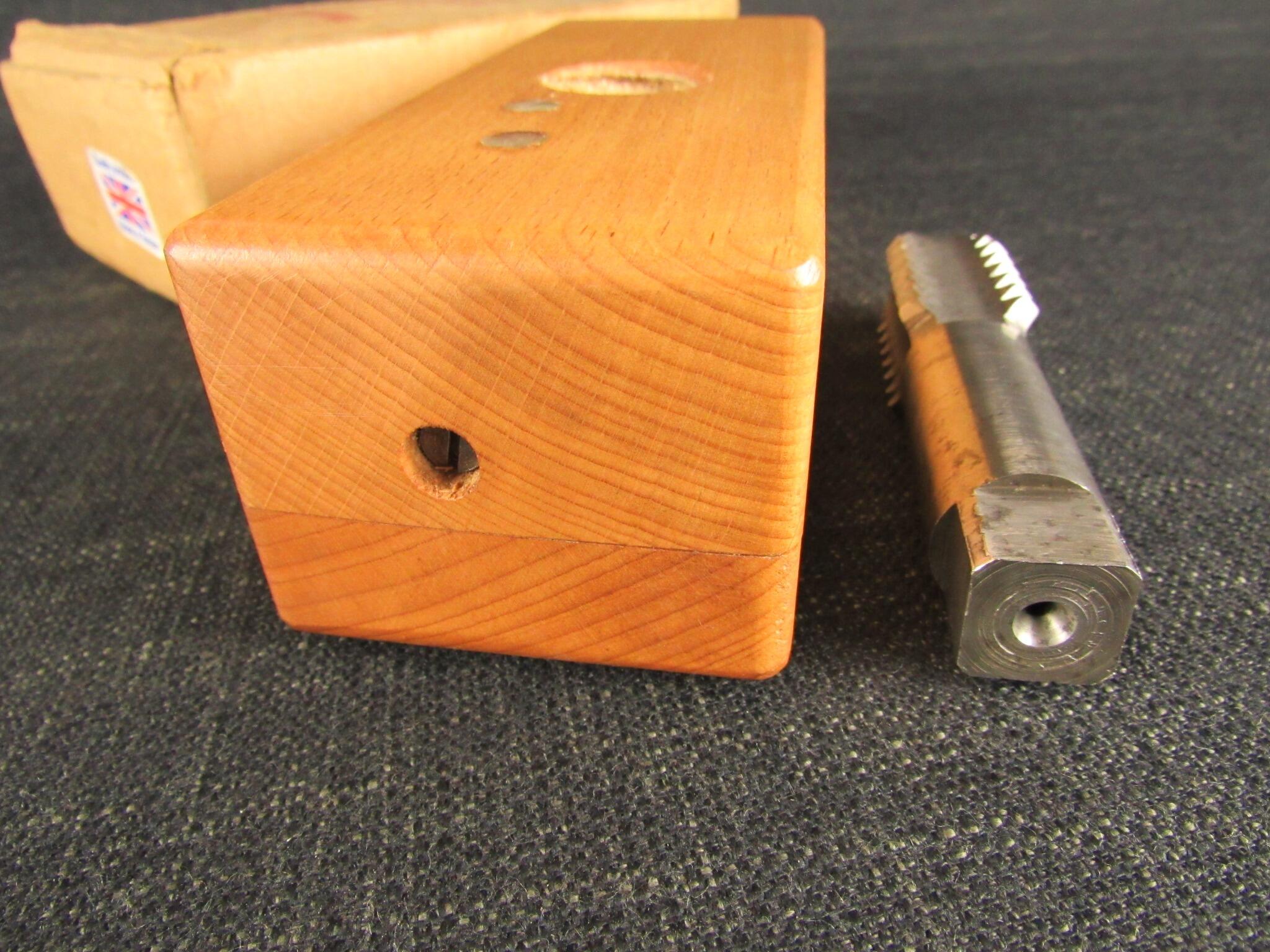 Wooden Screw Box & Tap Wood Screw Set 1 1/4 inch *SOLD*