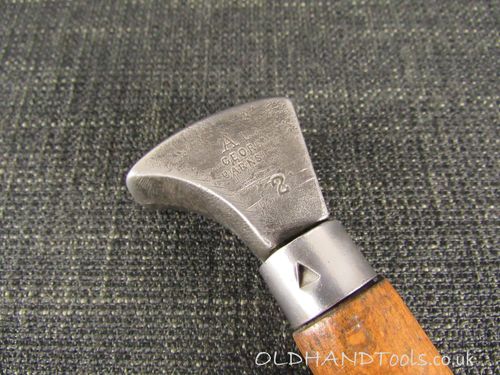BARNSLEY Shoe Makers No.2 Glazing Iron - RWTC 1942