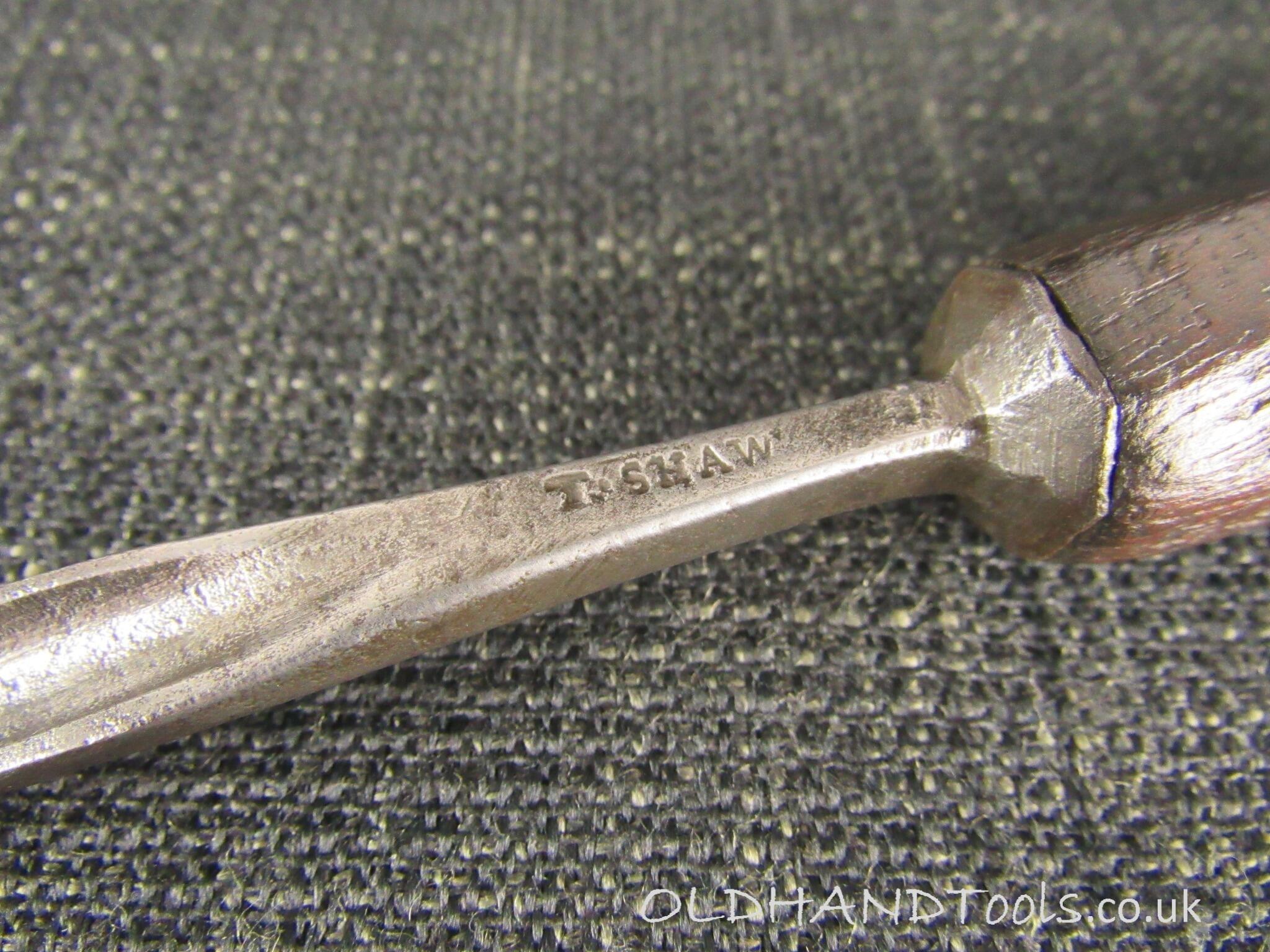 Antique T SHAW Curved Carving Gouge - 5/16 inch
