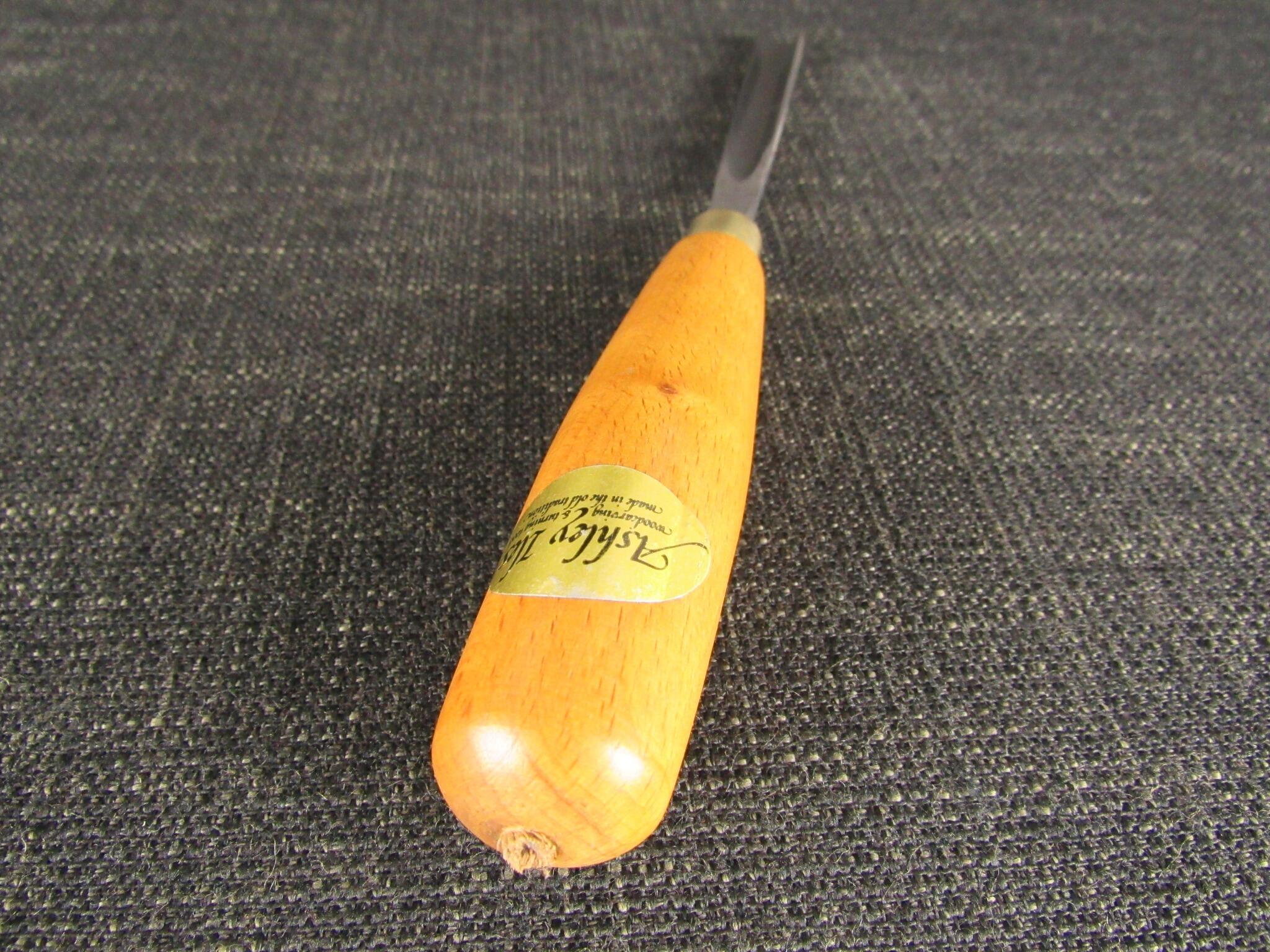 3/8 inch ASHLEY ILES No 9 Straight Carving Gouge - Unused ?