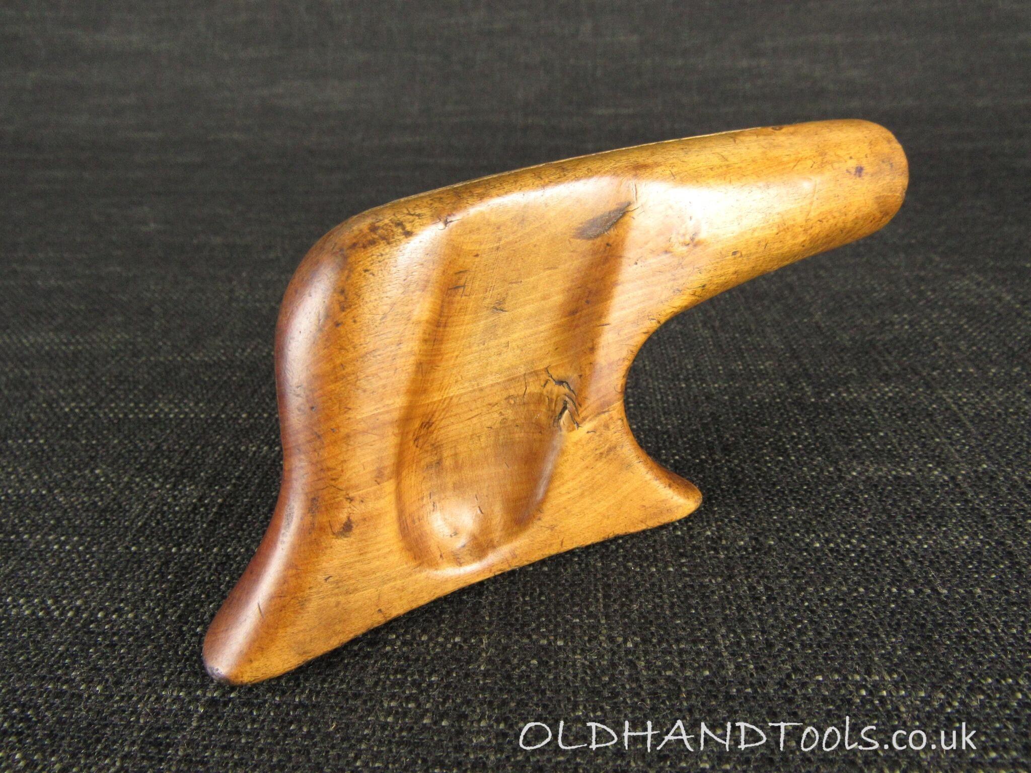 Hat Makers Boxwood Curling Dummy - Tolliker