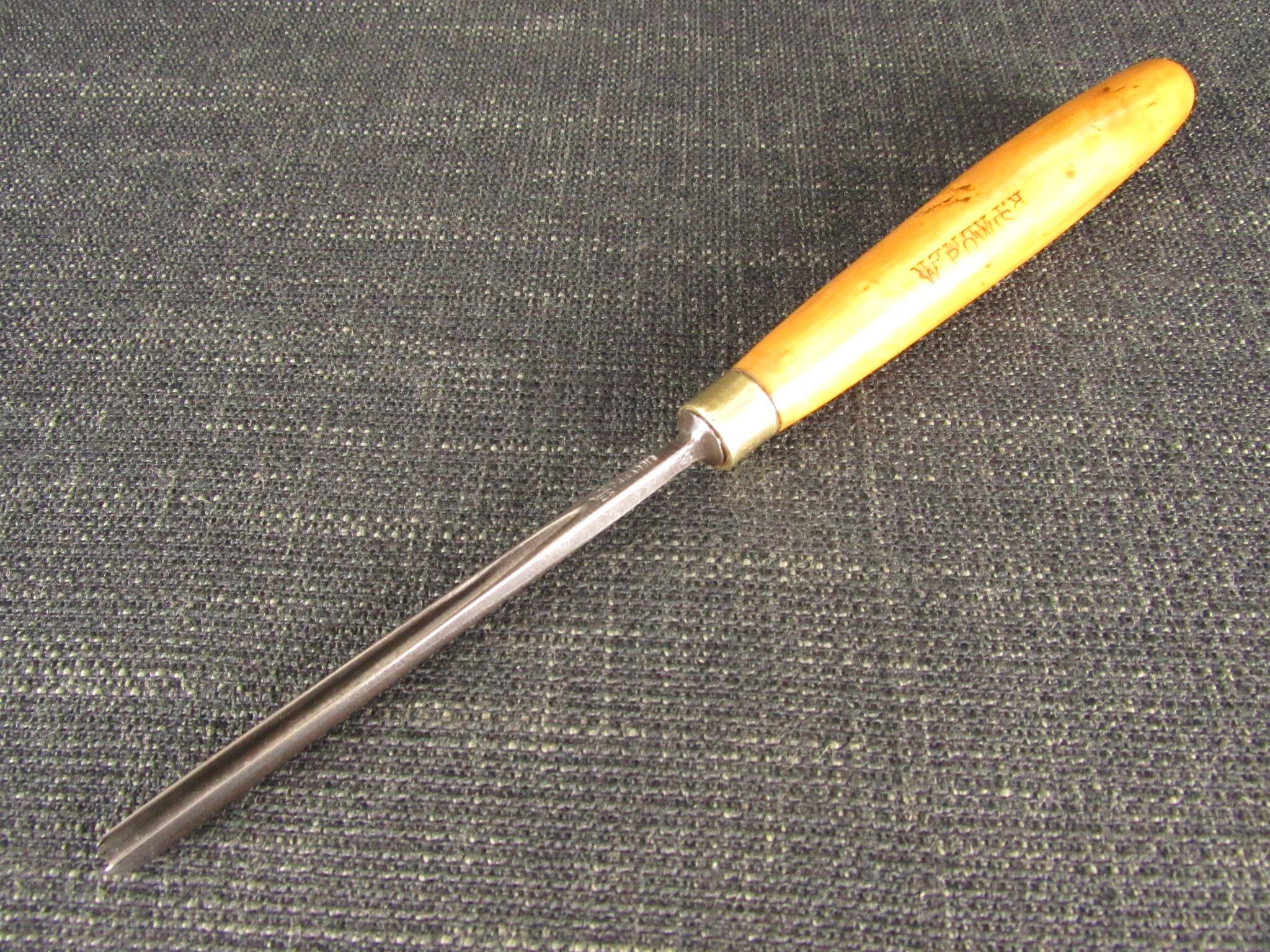 SJ ADDIS No.11 Deep Carving Gouge - 3/16 inch