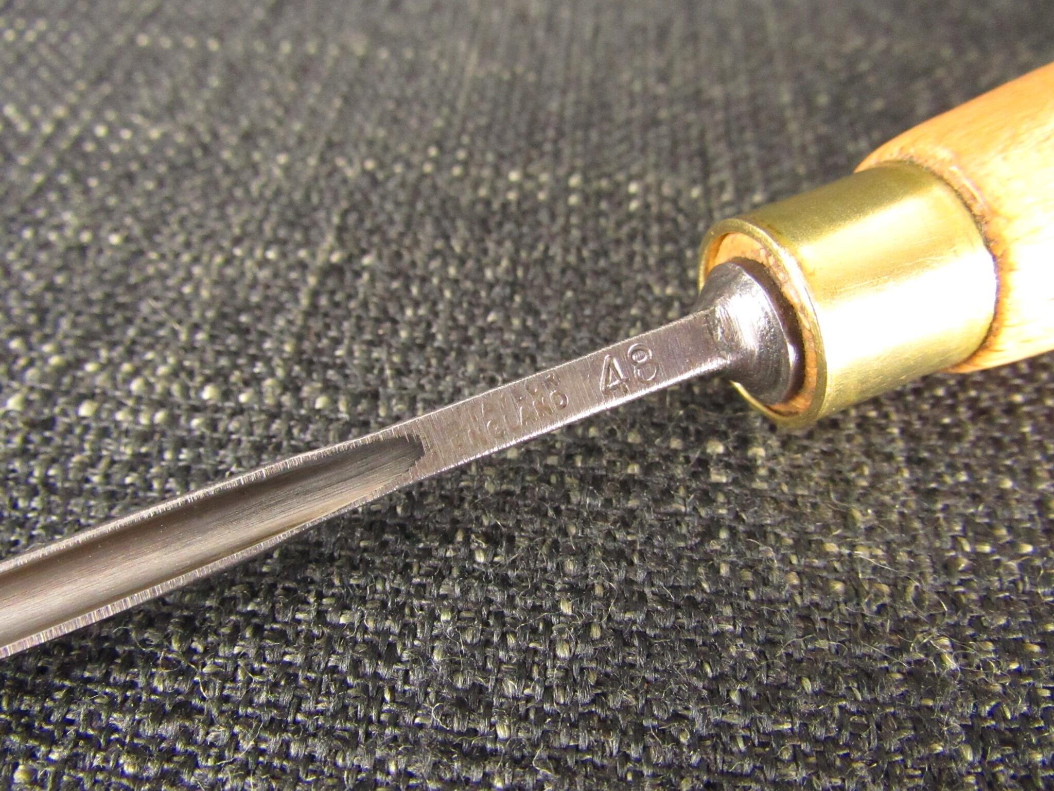 3/16 inch HENRY TAYLOR No 48 Deep Carving Gouge