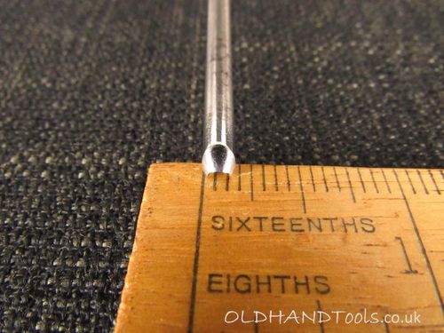 ASHLEY ILES No 9 Straight Carving Gouge - 1/8 inch