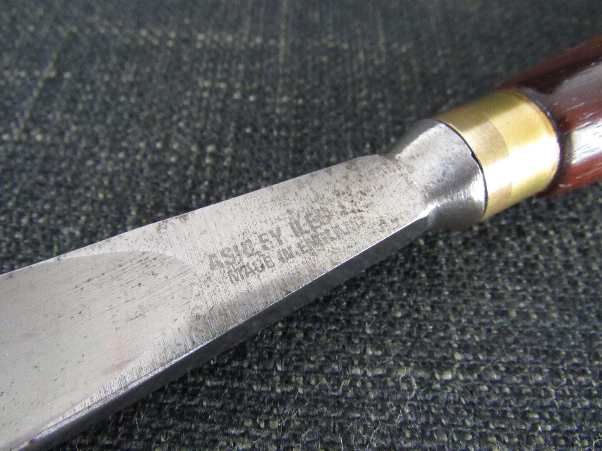 Large ASHLEY ILES Allongee Carving Gouge - 1 3/16 inch