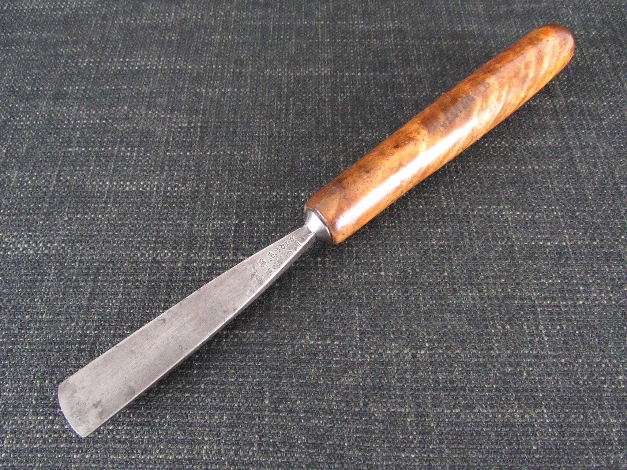 JB ADDIS Shallow Carving Gouge with Script Trade Mark