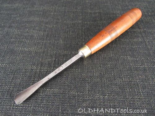 HENRY TAYLOR No 7 Fishtail Carving Gouge - 7/16 inch