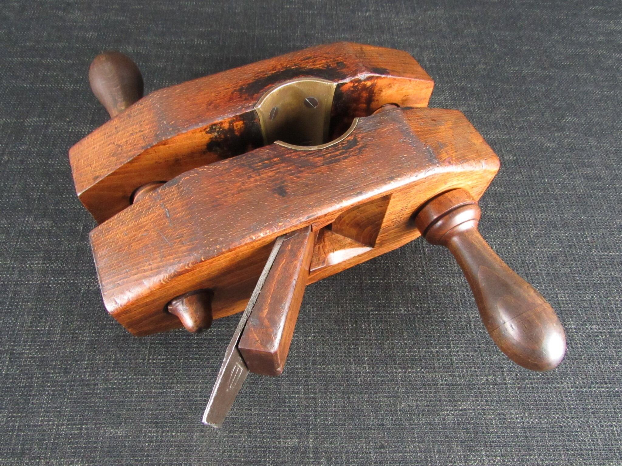 VARVILL Adjustable Wooden Rounder Plane - Stail Engine