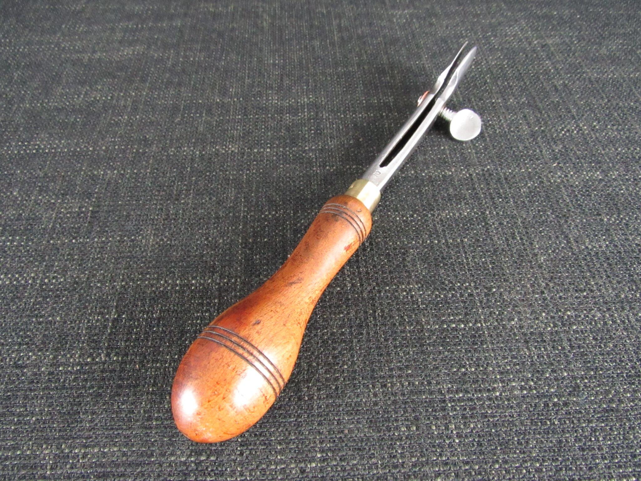 Saddlers Screw Crease - No 2