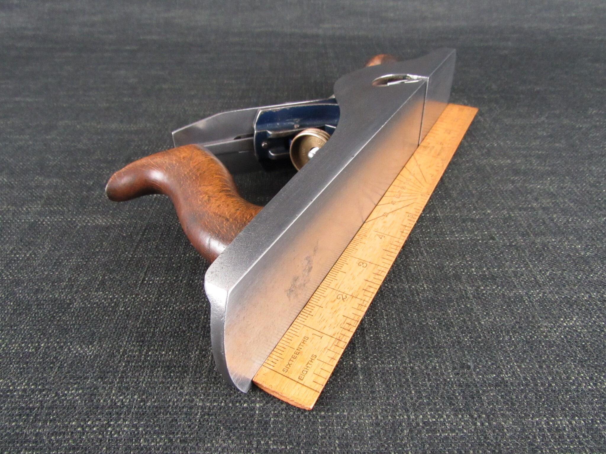 RECORD 010 Bench Rabbet Plane