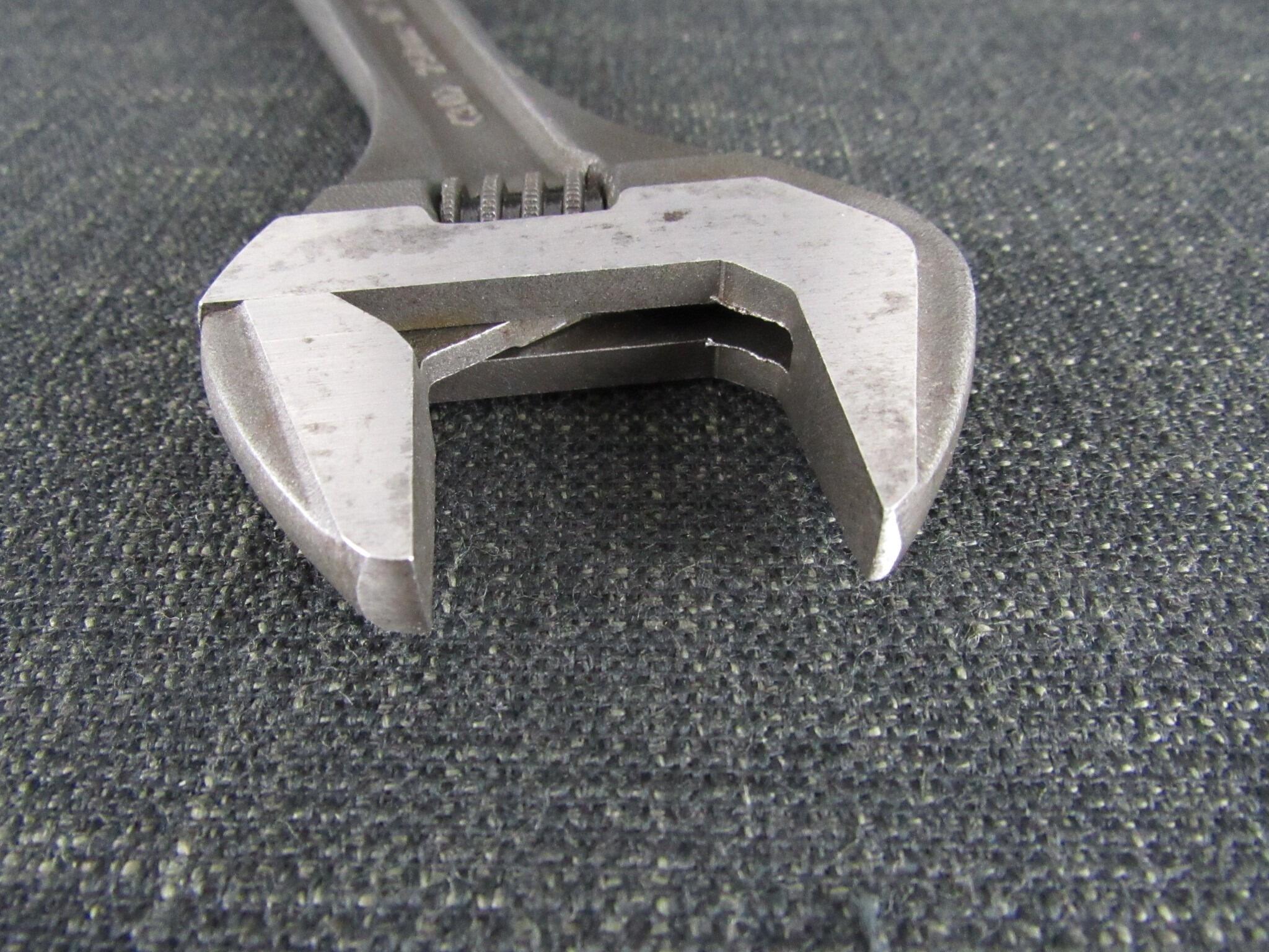 BAHCO 8072 Adjustable Wrench - 10 inch