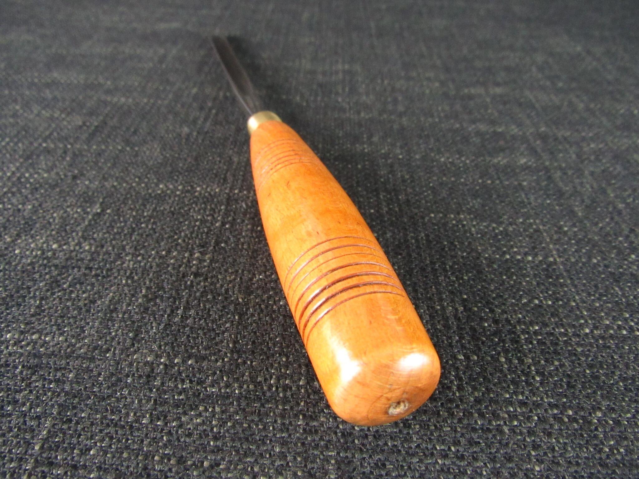 JB ADDIS 1/4 inch No 9 Carving Gouge