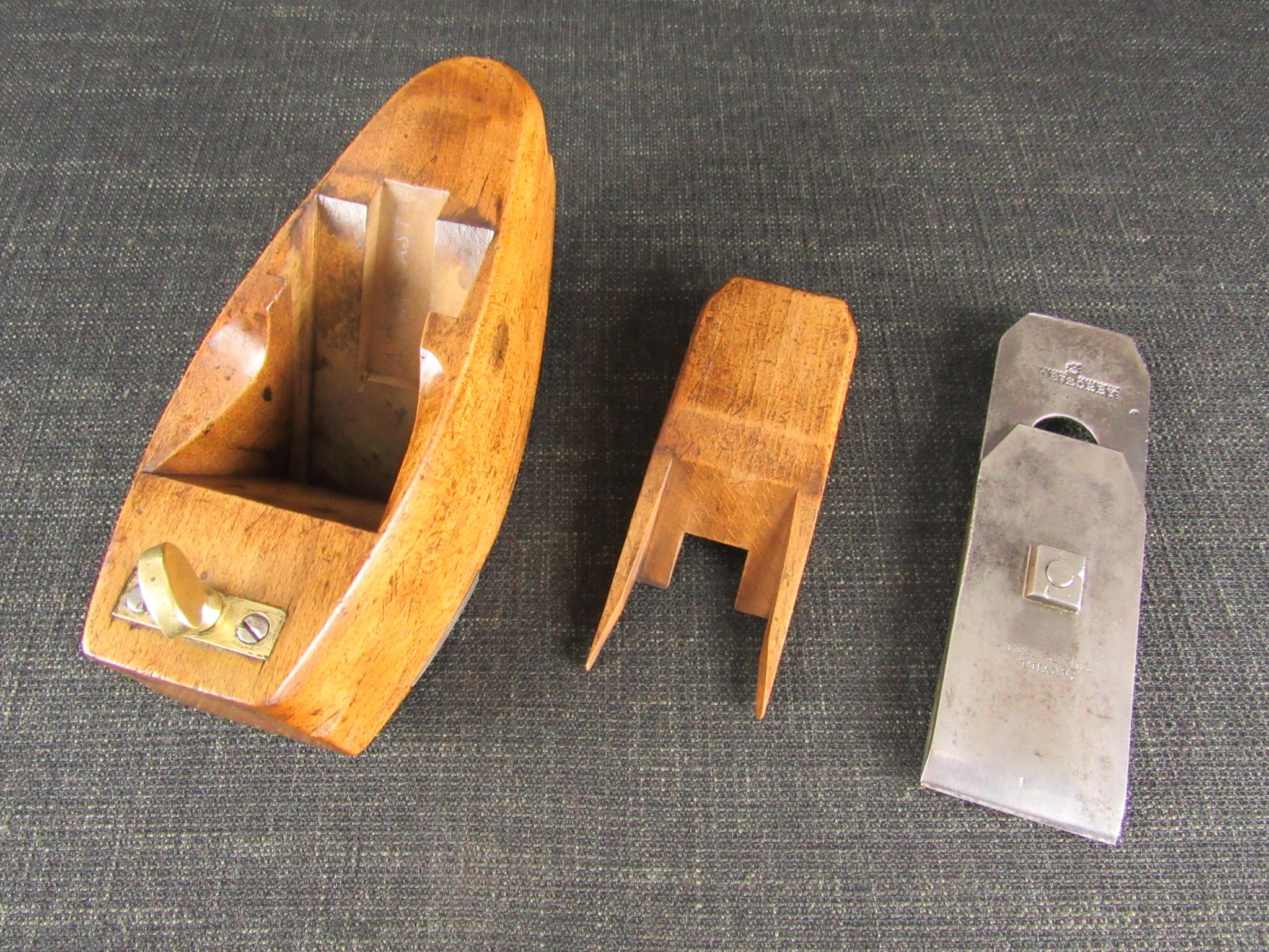 VARVILL Wooden Compass Plane with Screw Stop *SOLD*