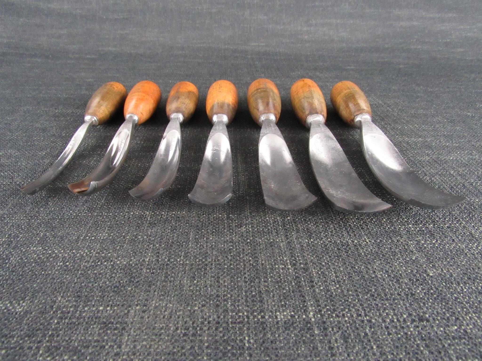 7 JB ADDIS Curved or Sow Back Carving Gouges