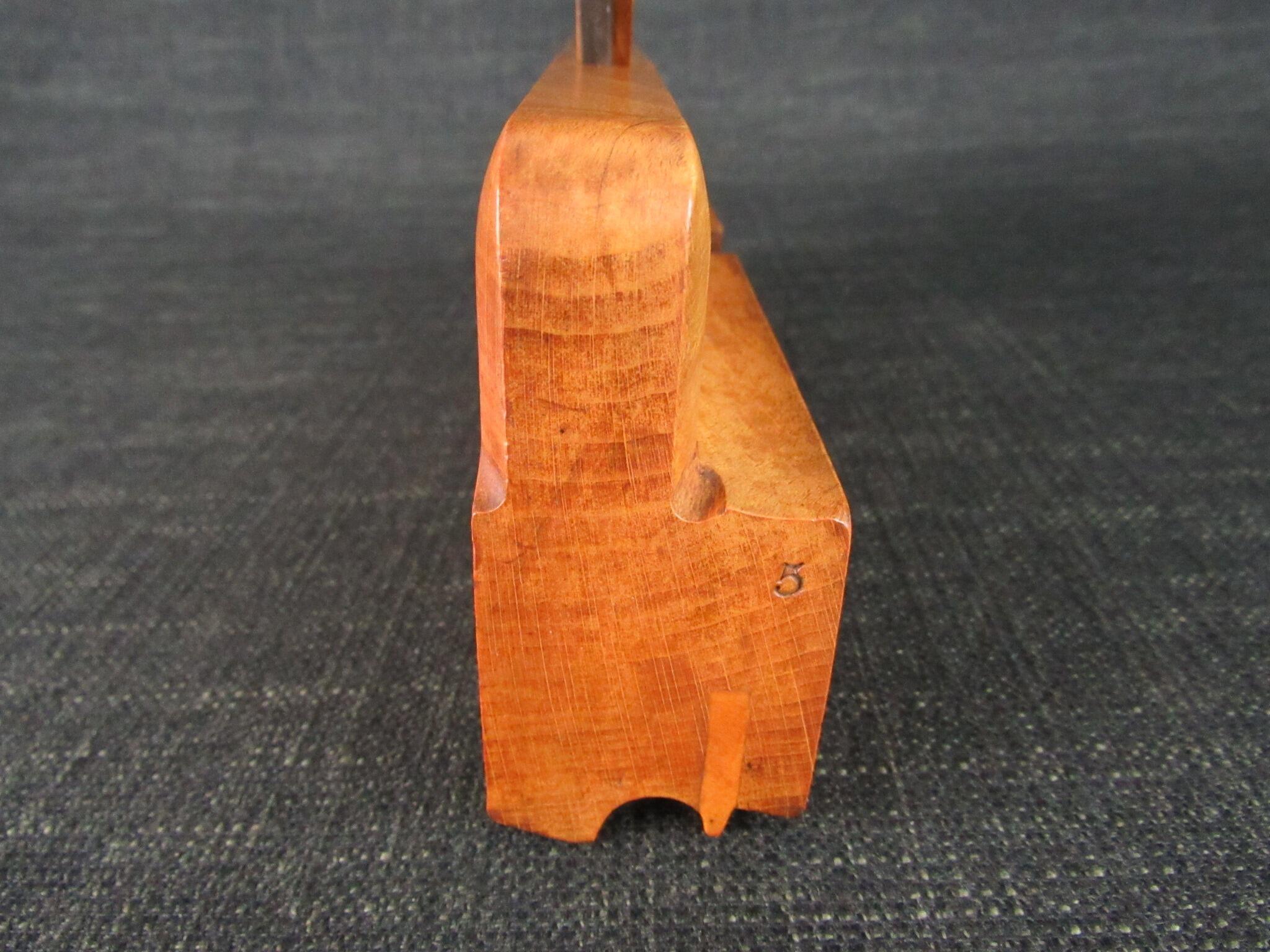 T HEWITT 5/8 inch Side Bead Moulding Plane