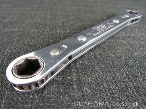 SNAP ON R1618S Patent Spline Ratcheting Box Wrench - 1/2 & 9/16 inch - Made in Canada