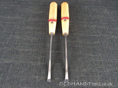 Pair of HENRY TAYLOR No 22 & 23 Corner Spoon Carving Chisels - 1/4 inch