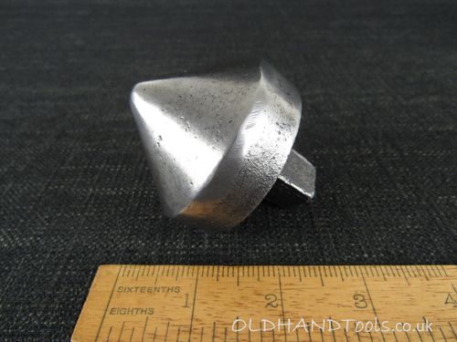 Stake Horse Head Anvil - No 30 Cone