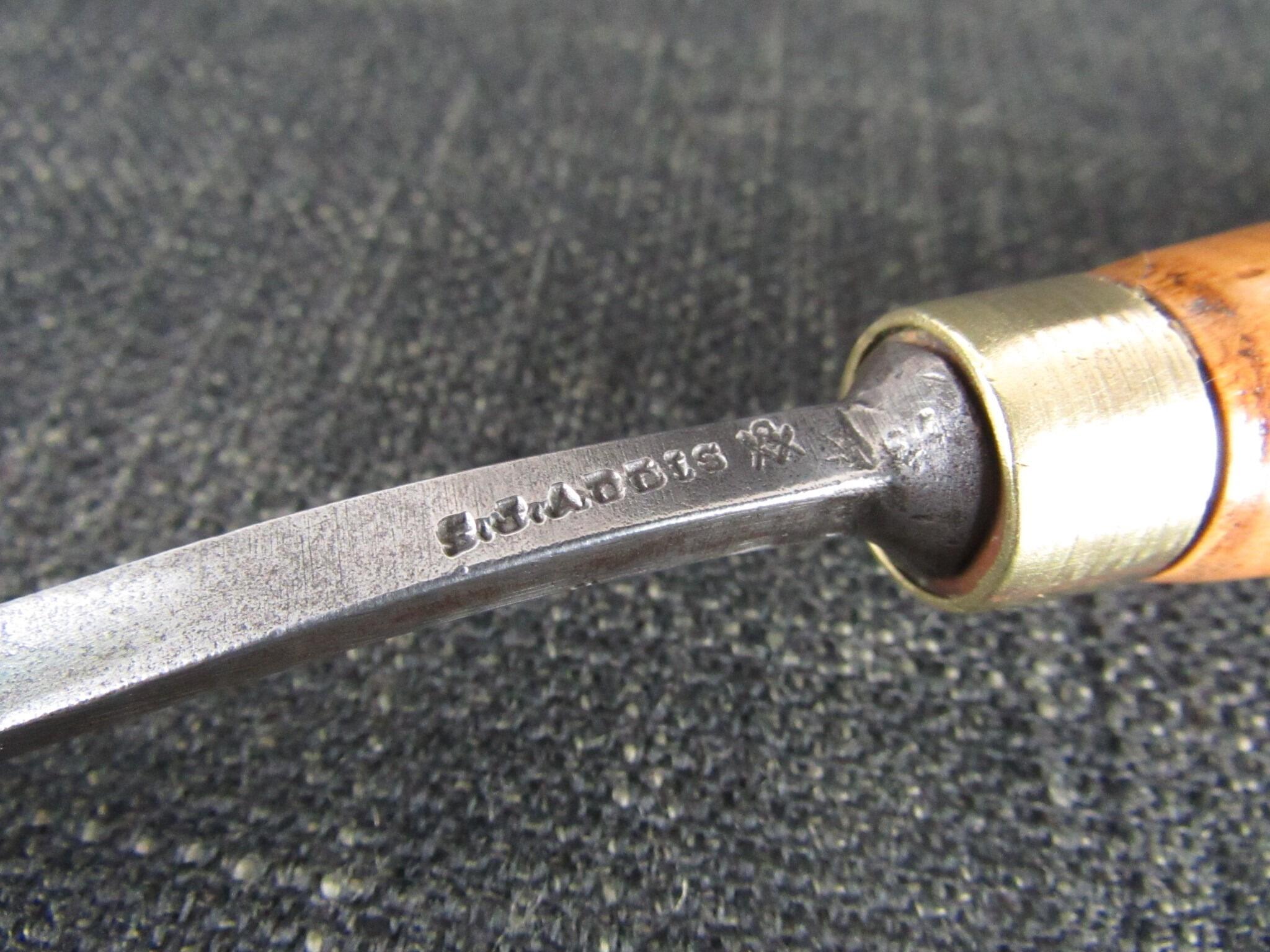 SJ ADDIS London Curved Carving Gouge - 5/16 inch 8mm