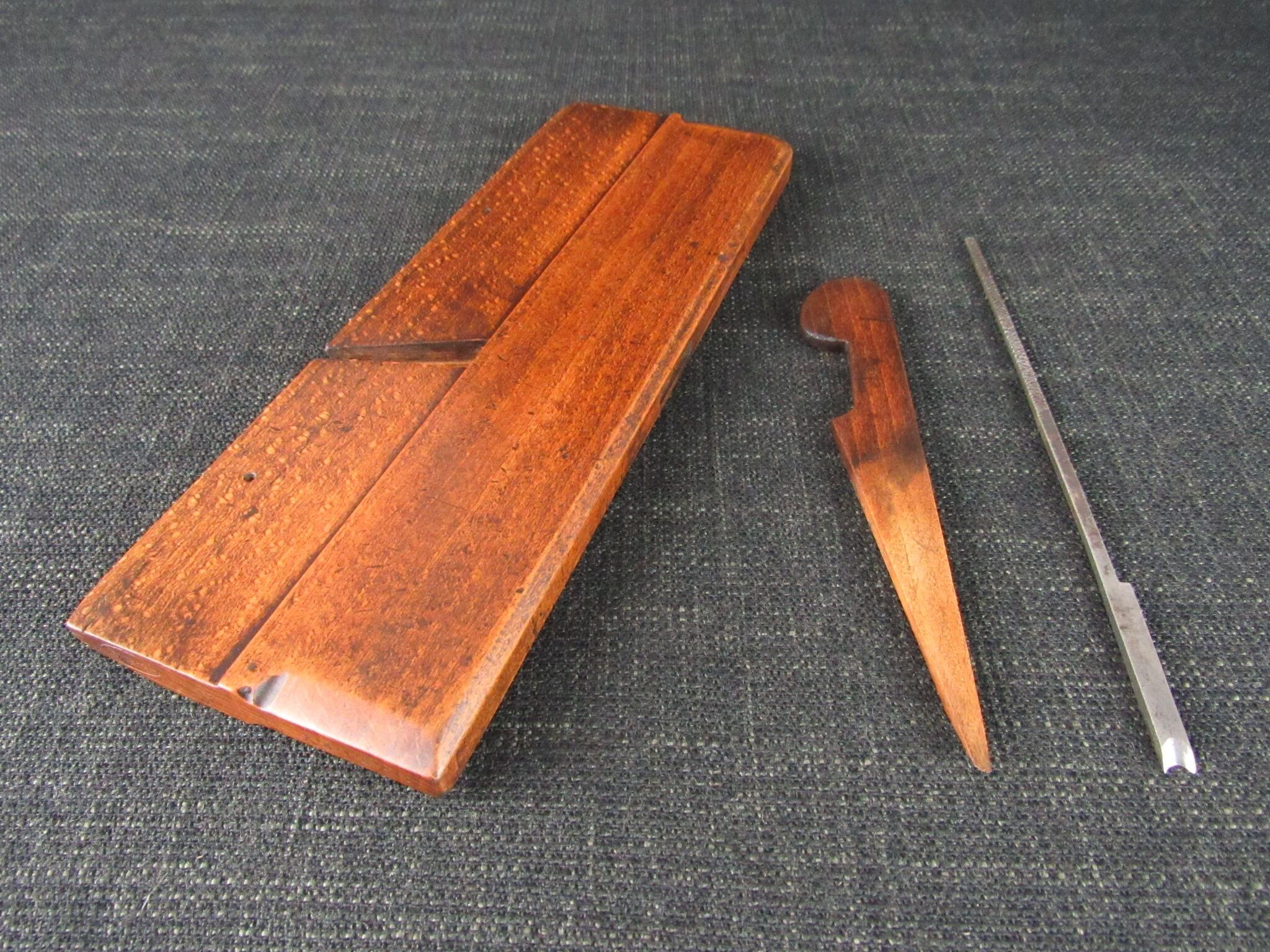 DEELEY No 2 Hollow Moulding Plane - Cabinet Pitch
