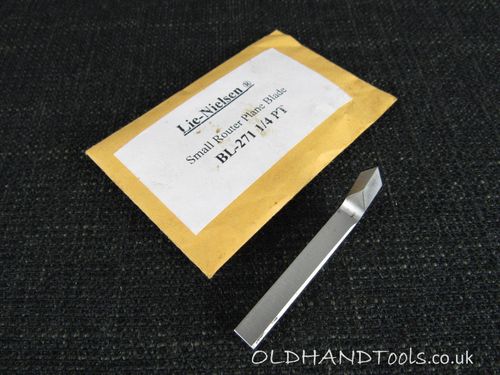 LIE NIELSEN 271 Small Router Plane Blade - 1/4 inch Pointed