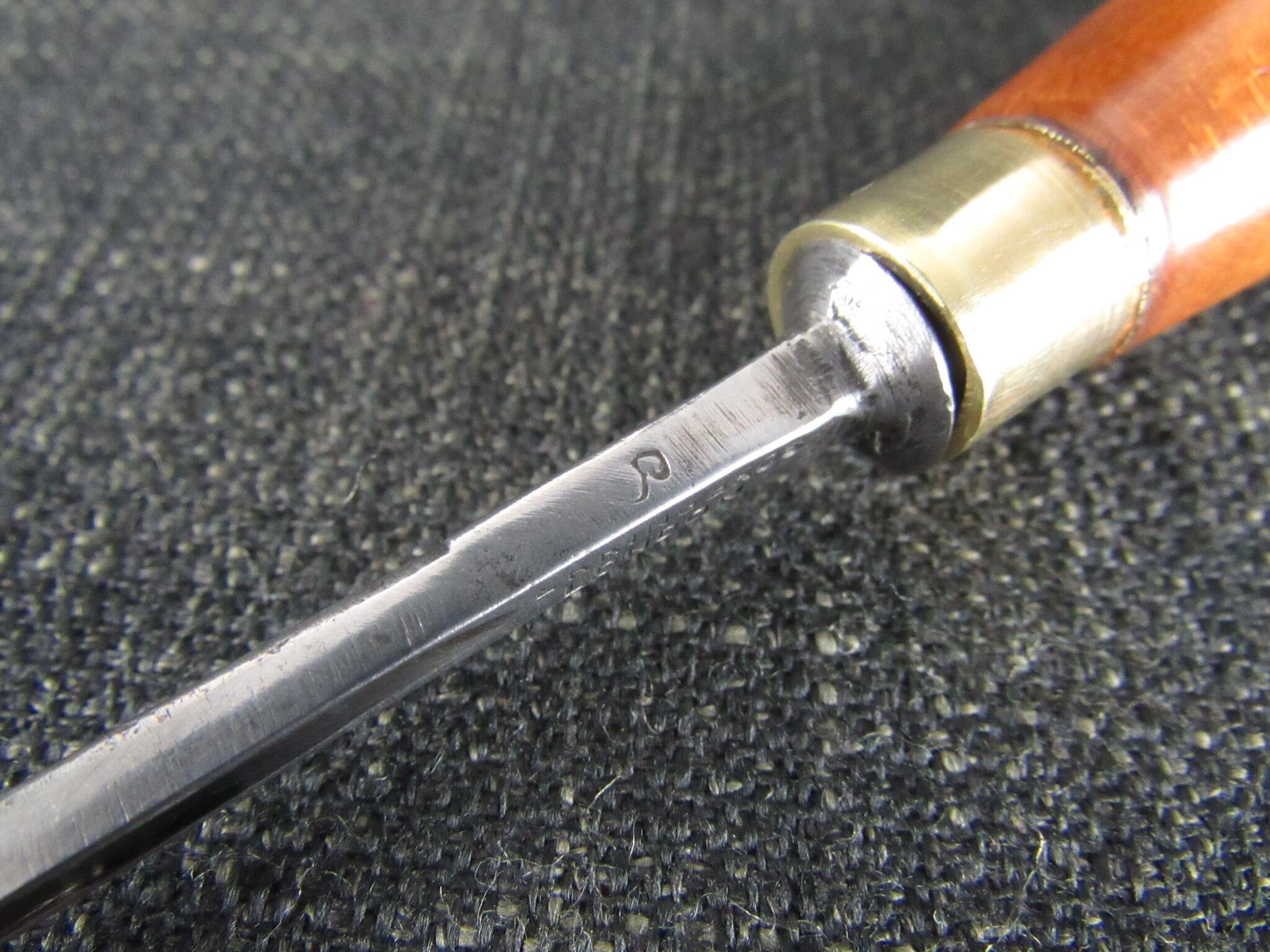 HERRING BROTHERS No 9 Deep Carving Gouge - 3/16 inch 5mm
