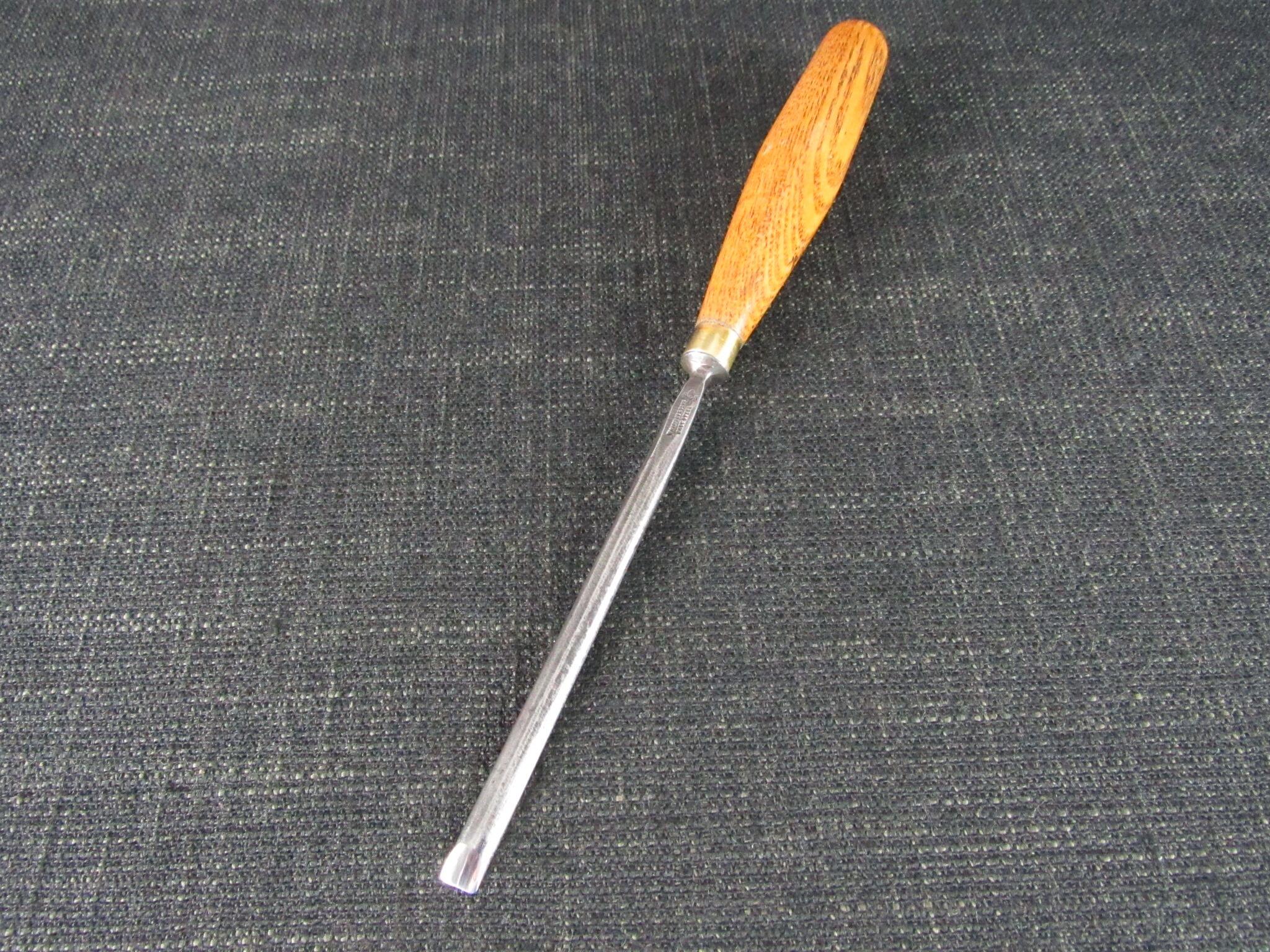 MARPLES 1/4 inch Straight Carving Gouge - No 4 Sweep