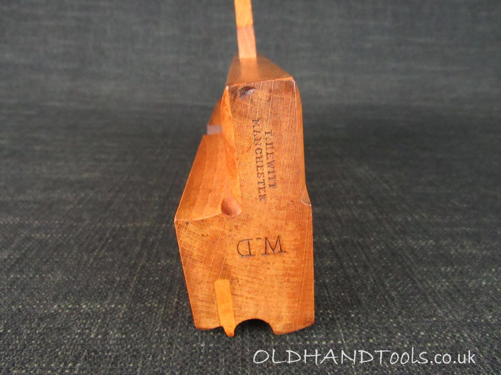 T HEWITT 5/8 inch Side Bead Moulding Plane