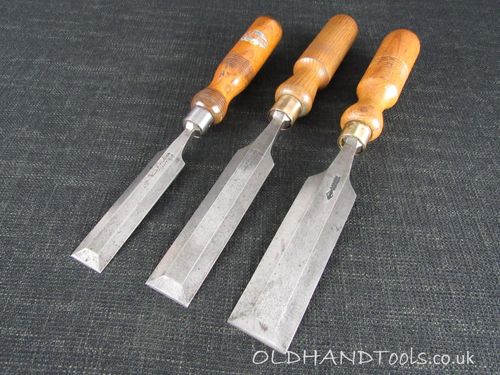 Graduated Group of 3 HILDICK Diamic Bevel Edge Chisels - 1, 1 1/4 & 1 1/2 inch