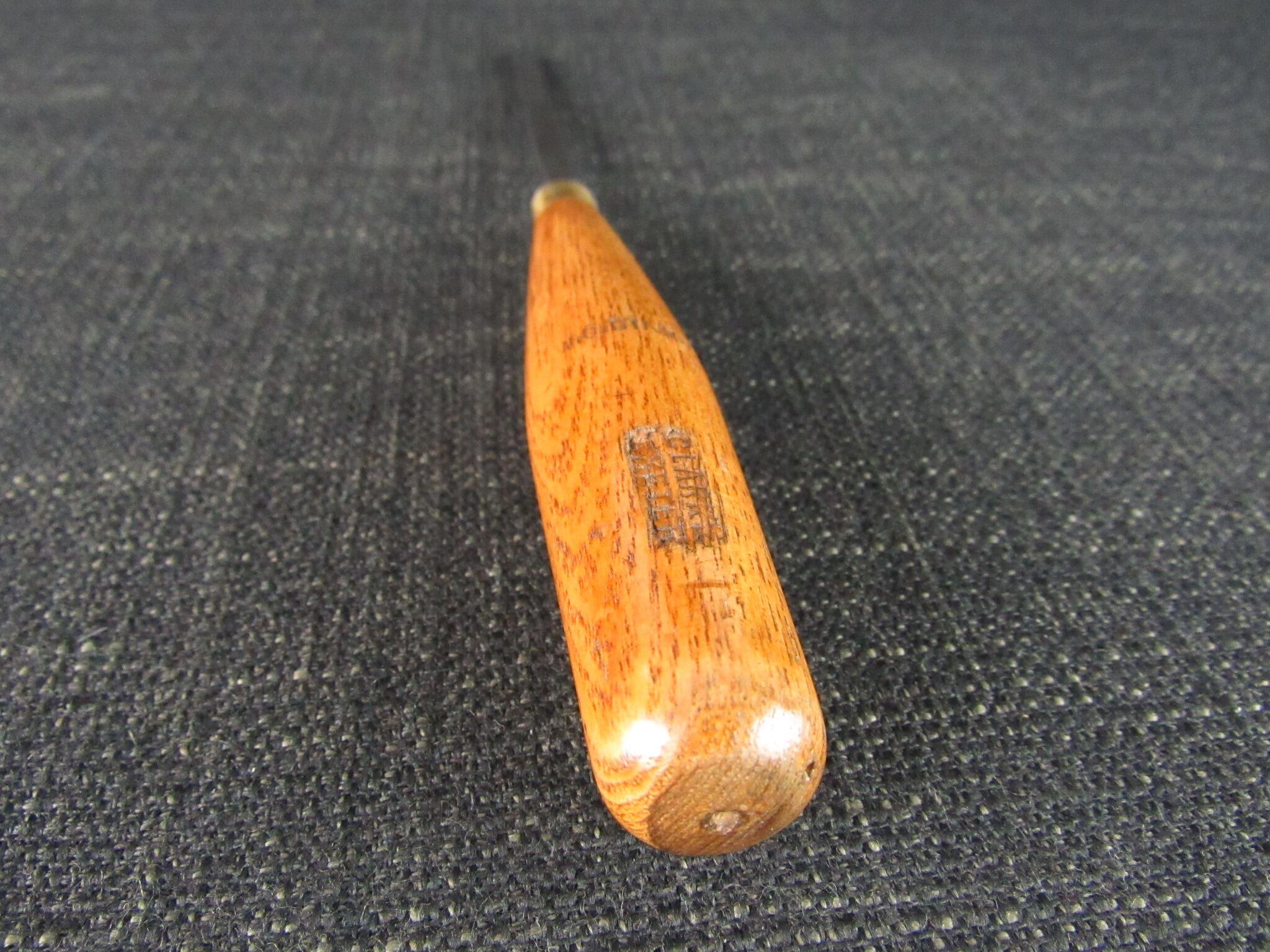 MARPLES 1/4 inch Straight Carving Gouge - No 4 Sweep