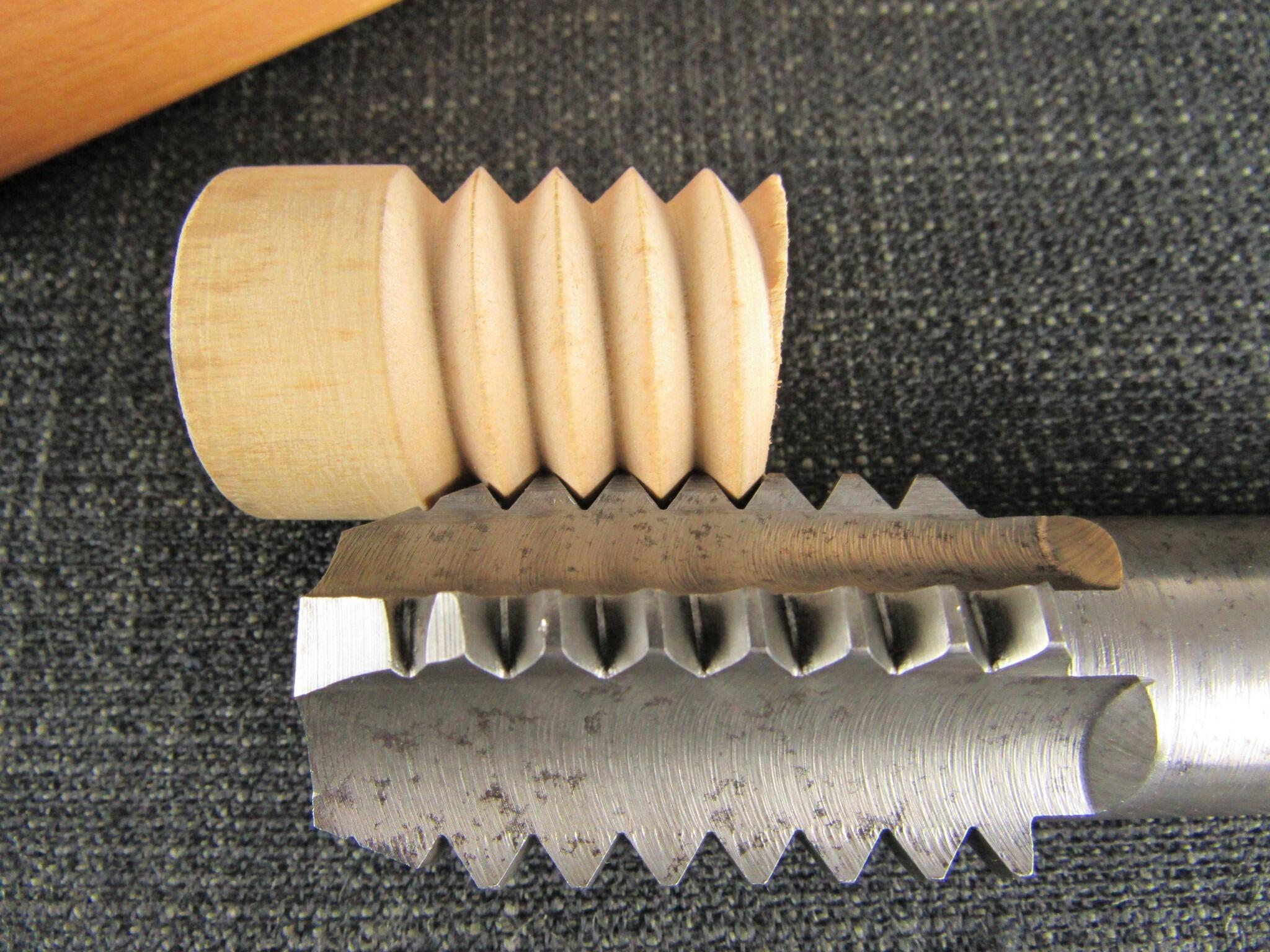 Wooden Screw Box & Tap Wood Screw Set 1 1/4 inch *SOLD*