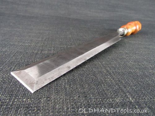 HENRY TAYLOR 1 1/2 inch Bevel Edge Paring Chisel
