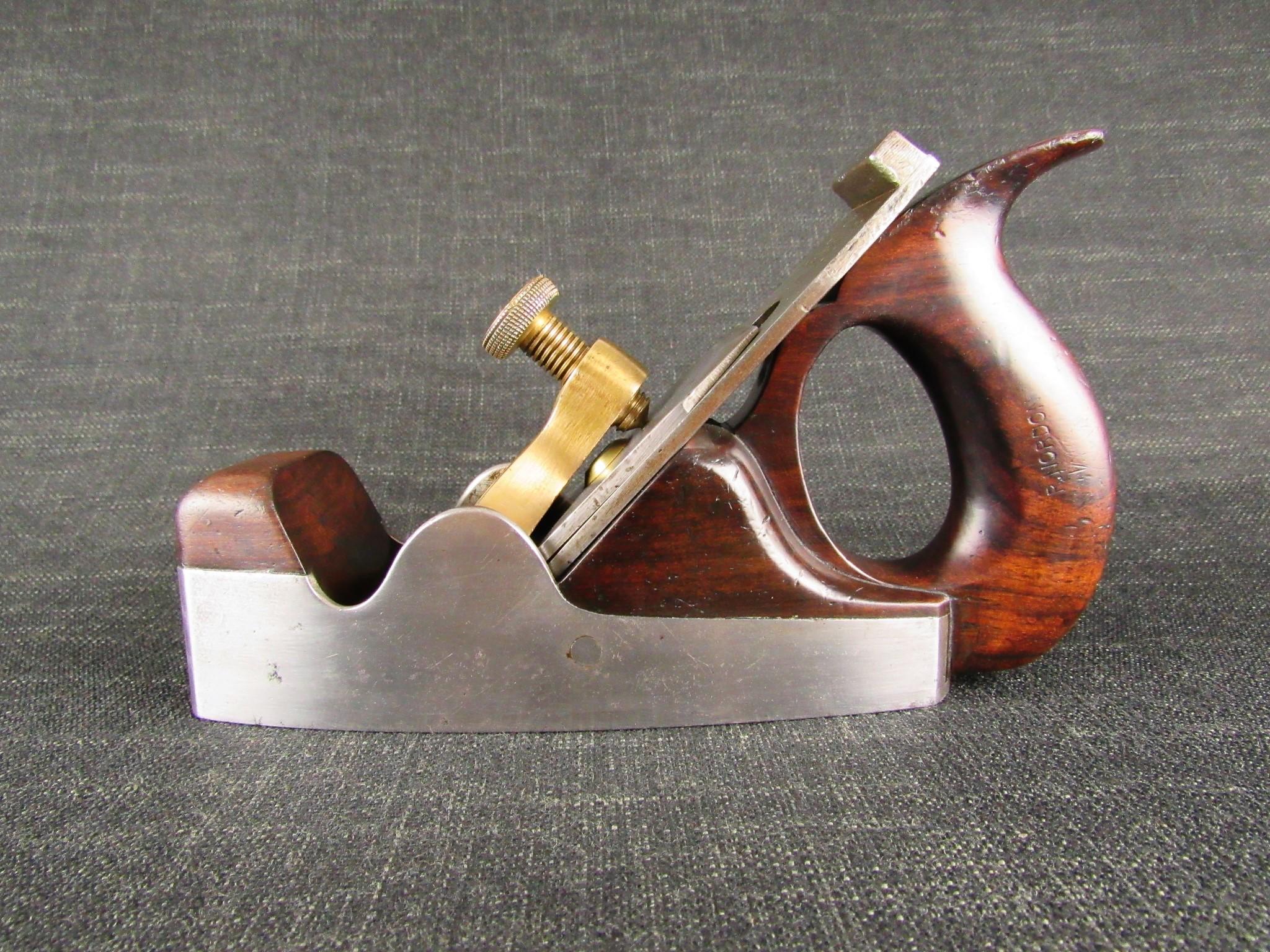 Rare Closed Handle SPIERS Dovetailed Smoothing