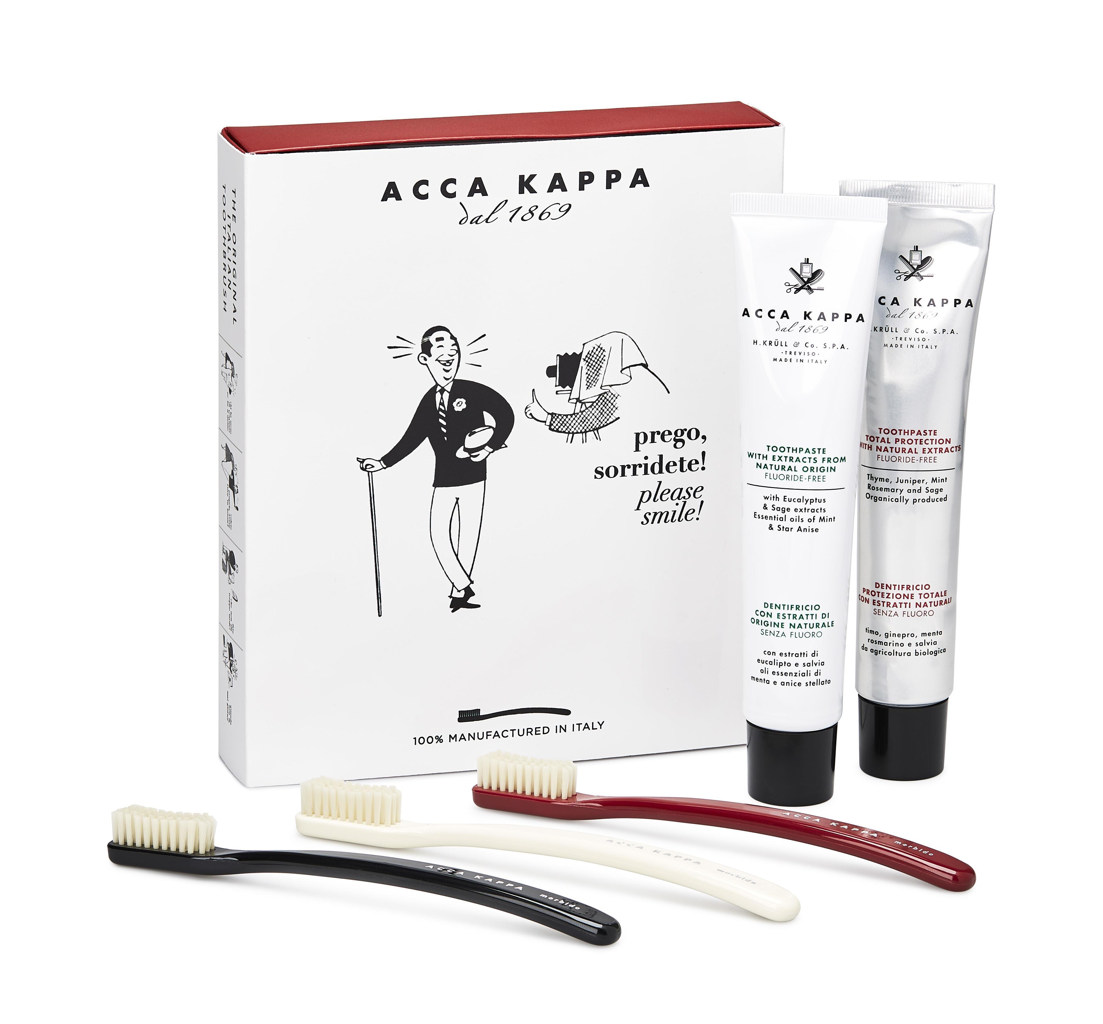 ACCA KAPPA Vintage Collection Gift Set, Total Protection Toothpaste, Natural Toothpaste, 3 Medium Nylon Toothbrushes